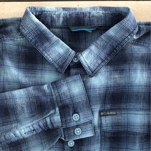 Columbia Men's Medium Plaid Fleece Blue Long Sleeve‎ Button Down Shirt